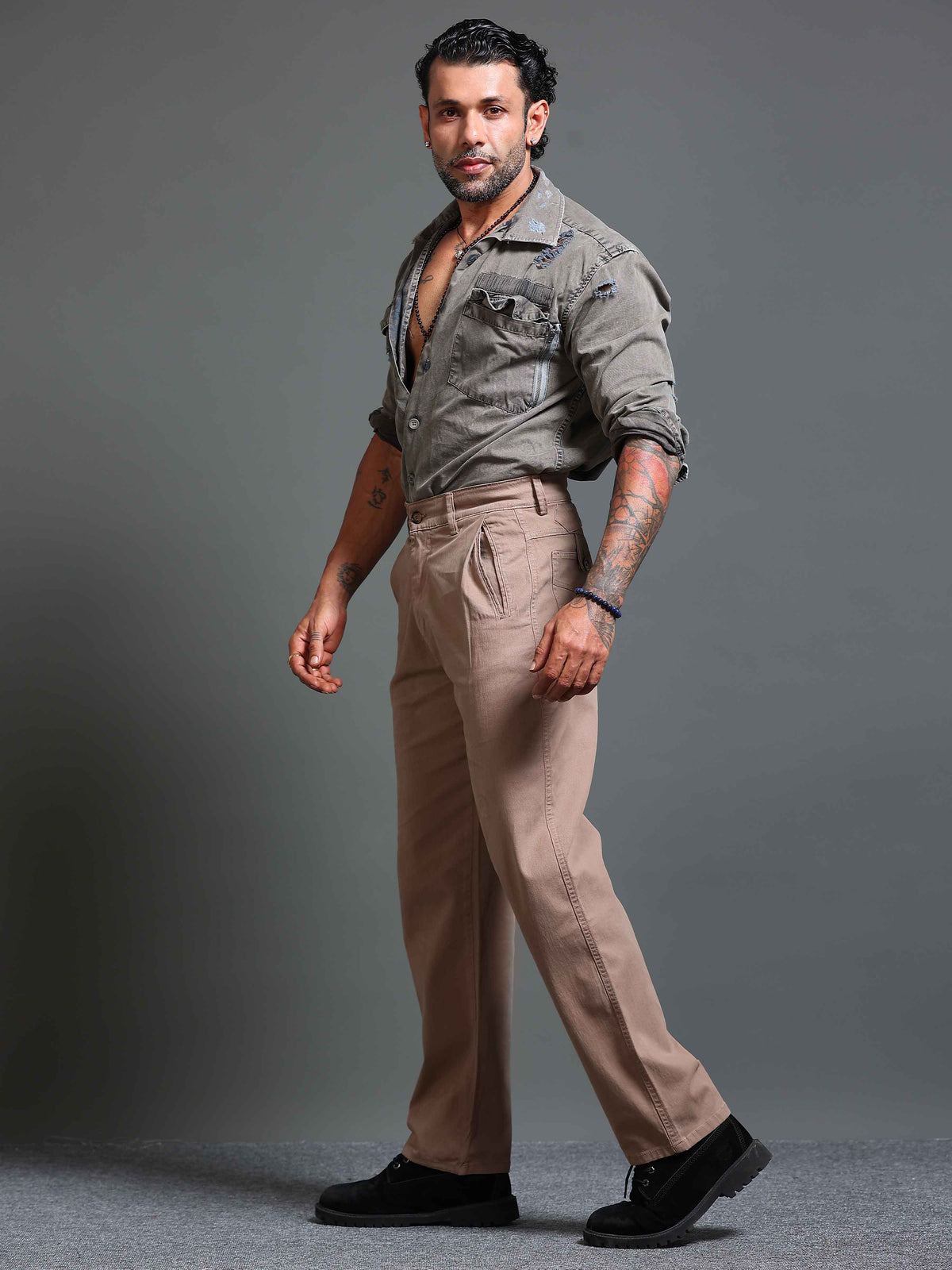 Different trouser fits for men, Italian Colony · Slim: Slim fit trousers for men