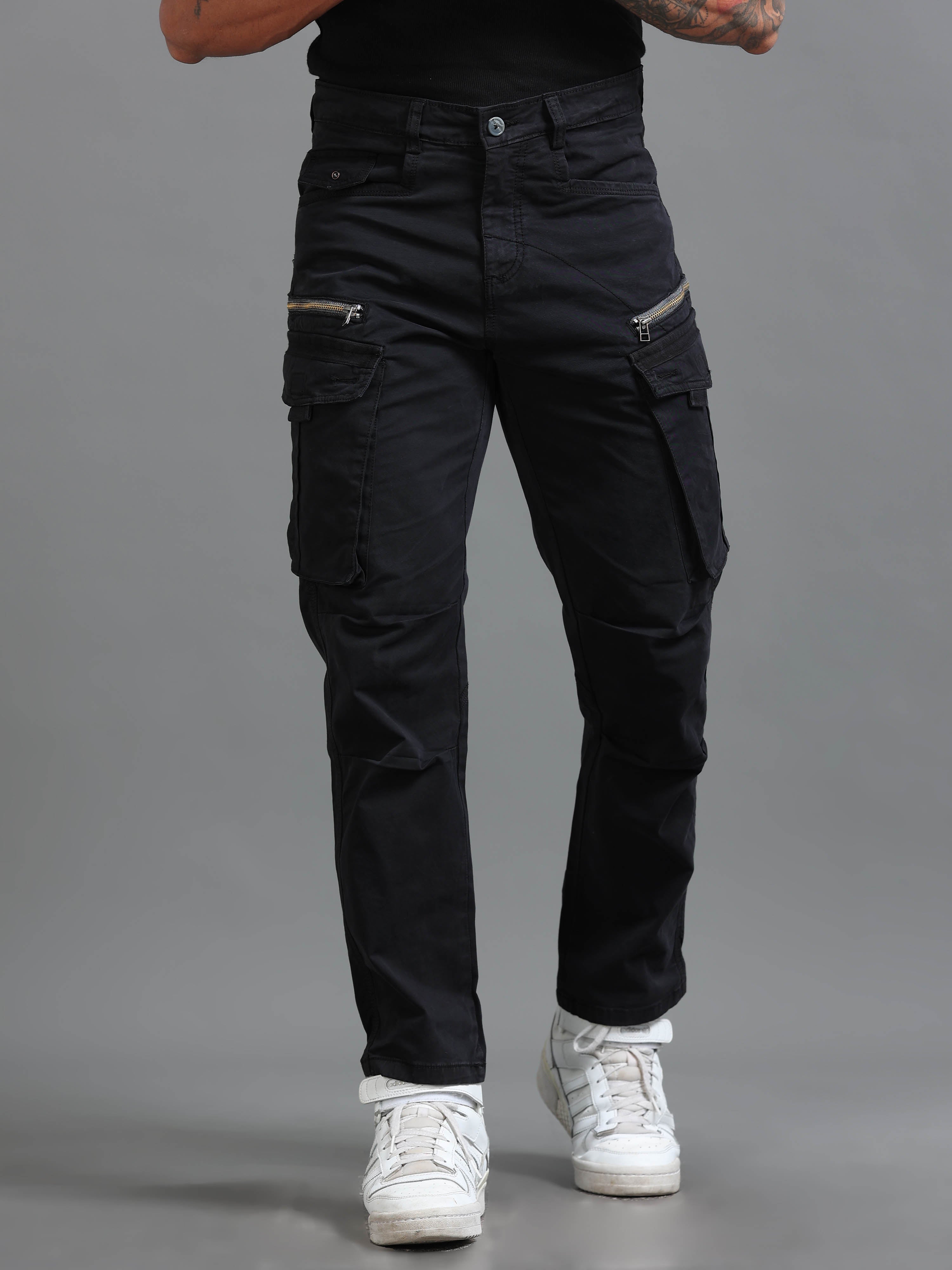 Fit guide for cargo pants for men from Italian Colony