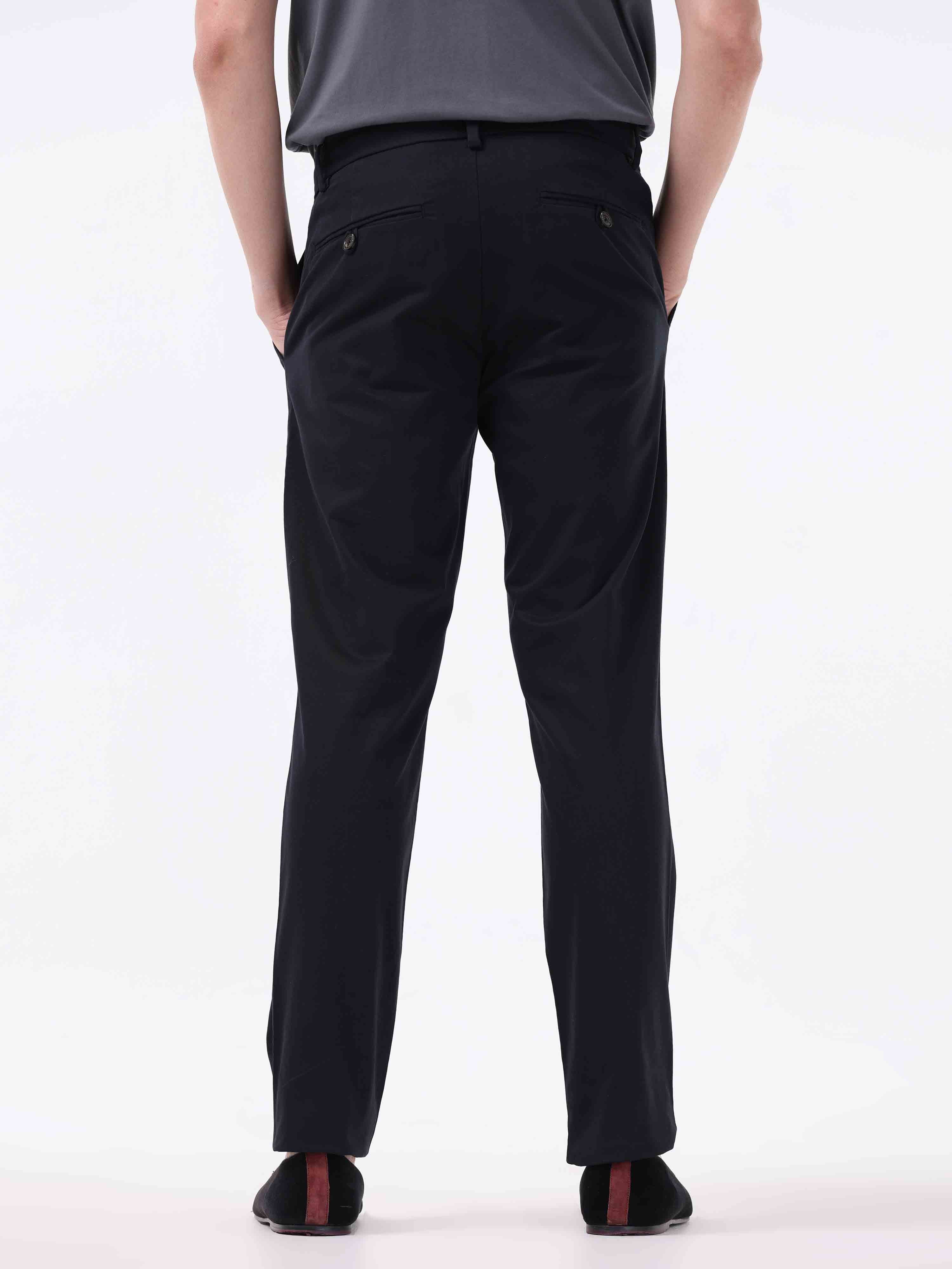 Broken Signature Black Chino