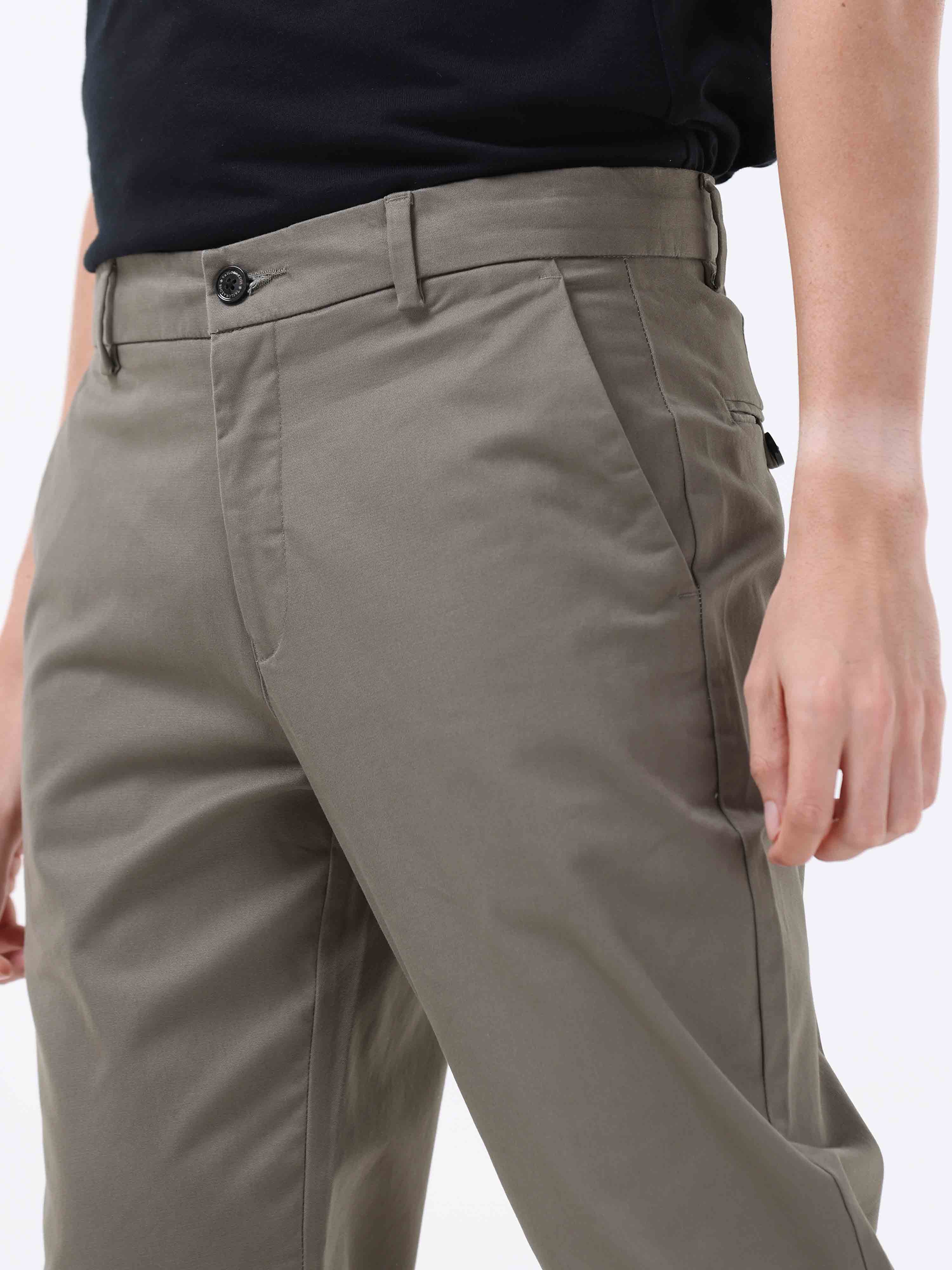 Broken Signature Olive Chino