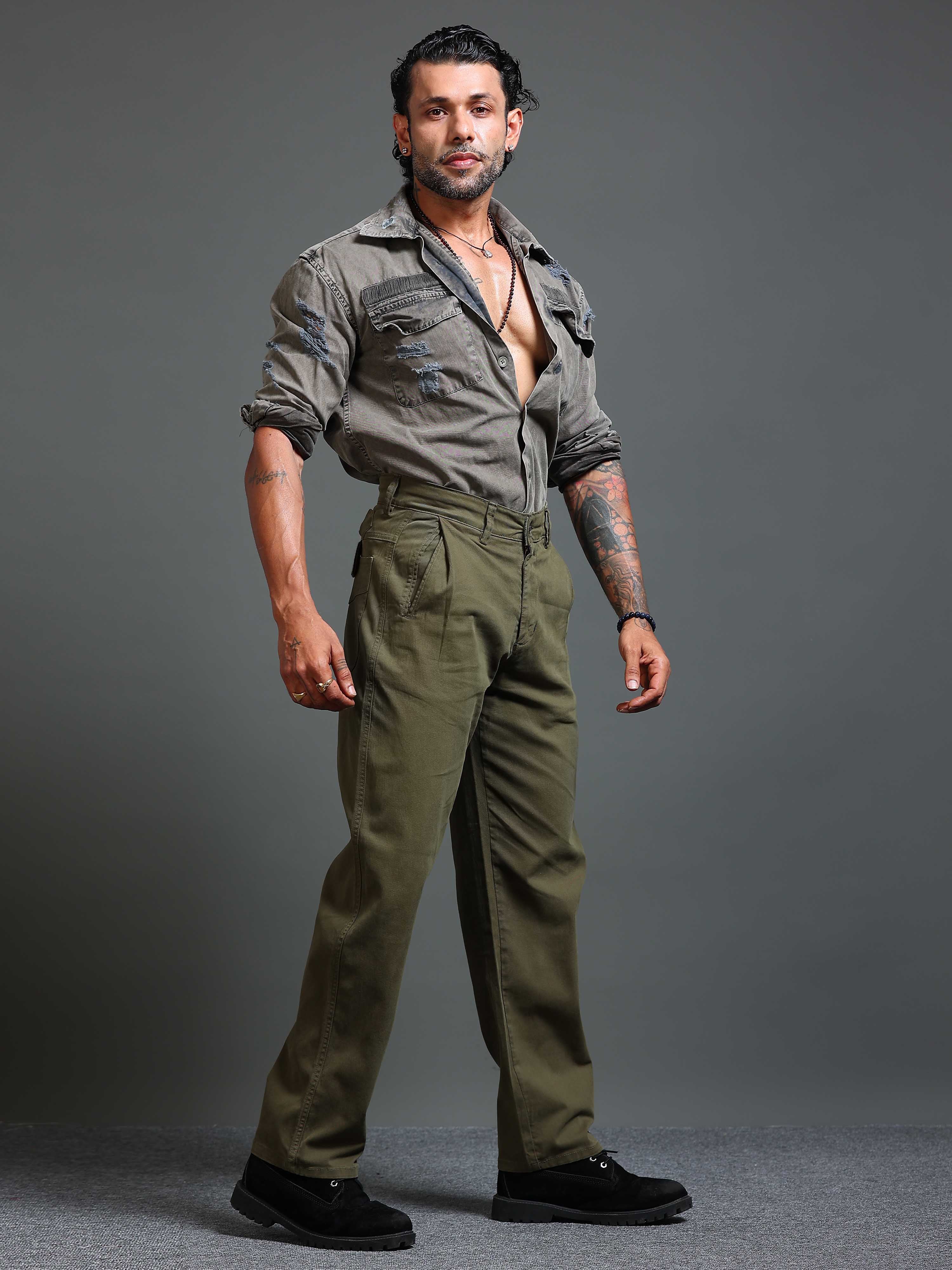 Suave Relaxed Trouser In Olive