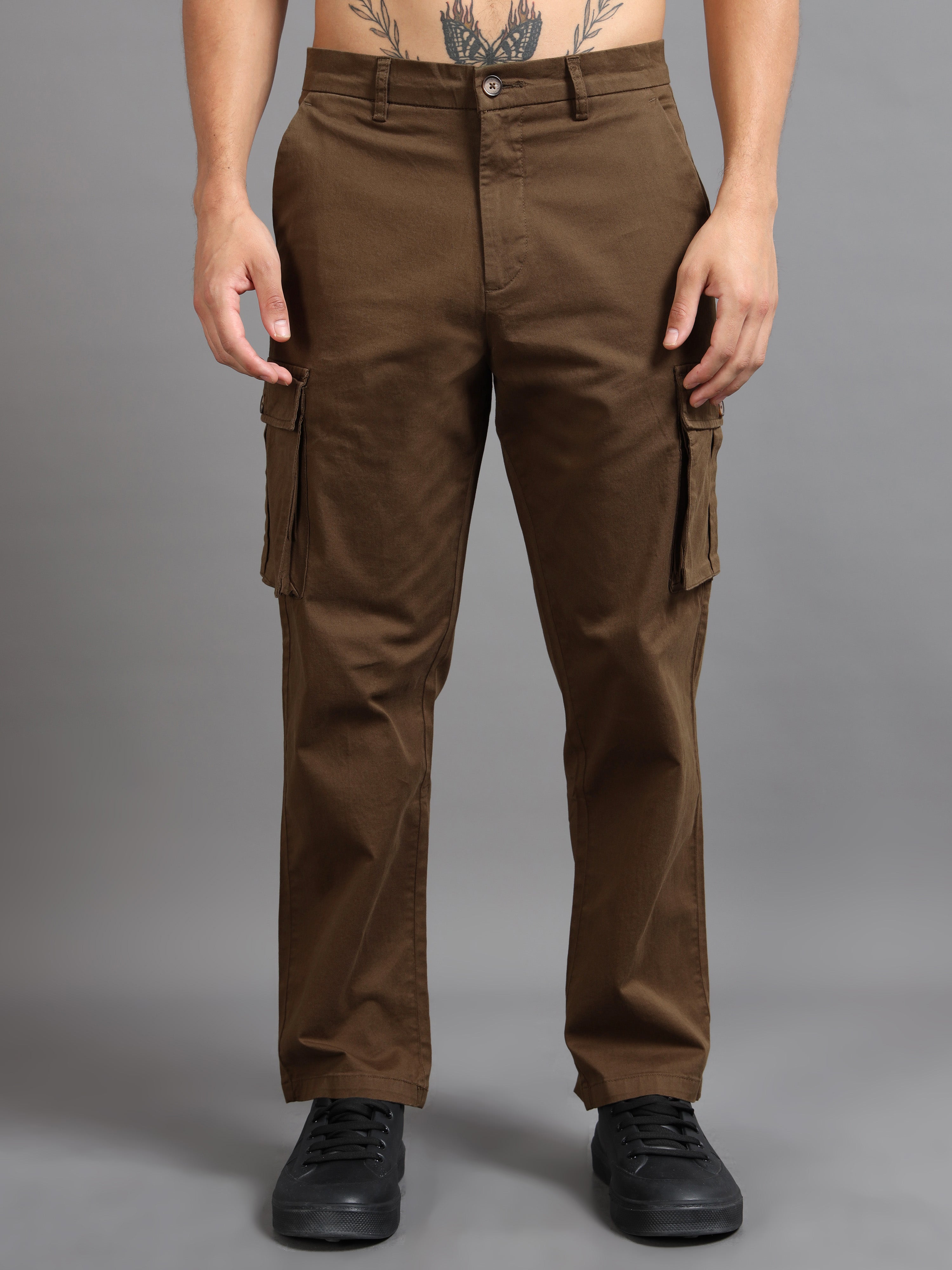 Finest Twill Baggy Fit Cargo In Brown