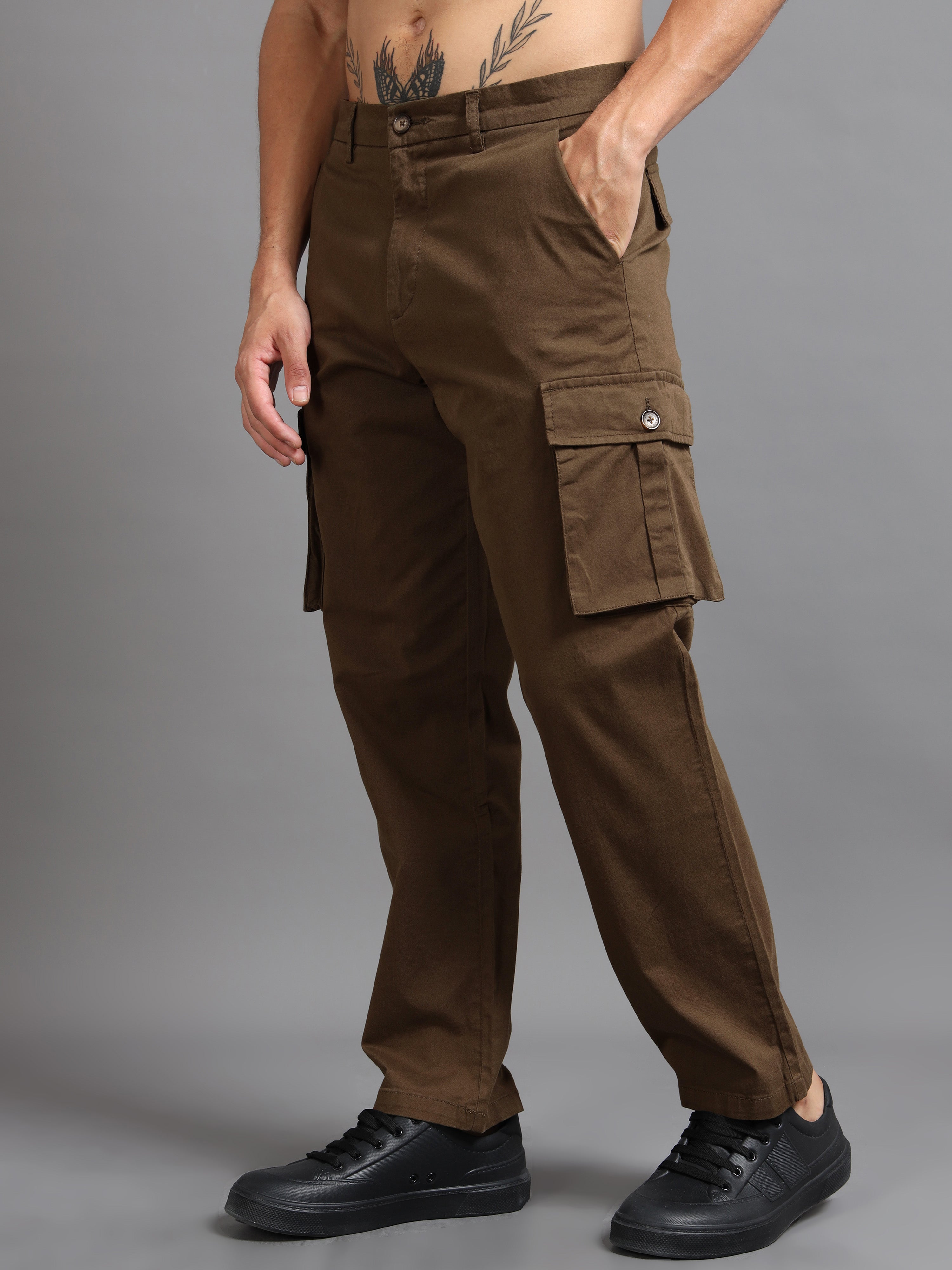 Finest Twill Baggy Fit Cargo In Brown