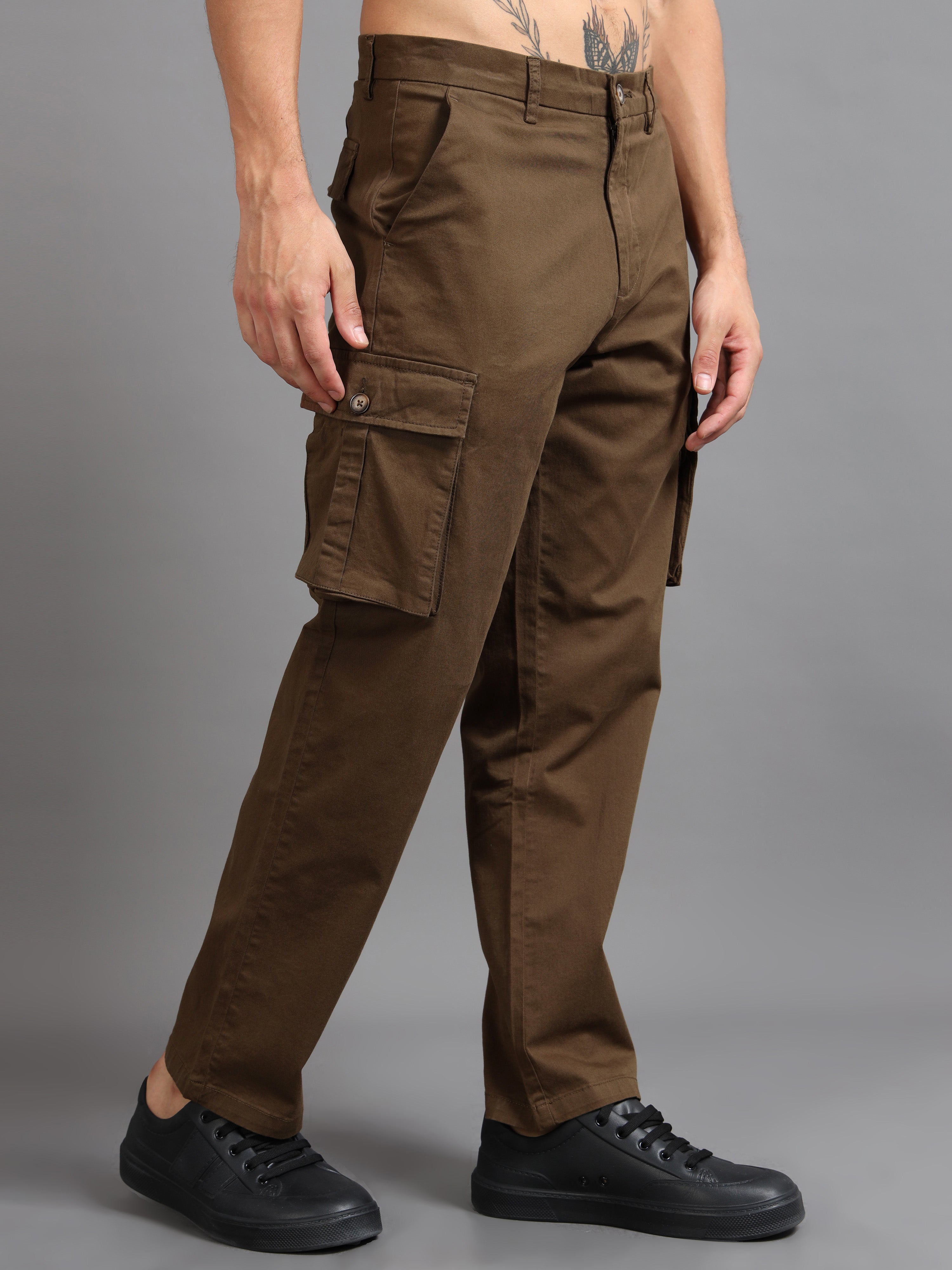Finest Twill Baggy Fit Cargo In Brown