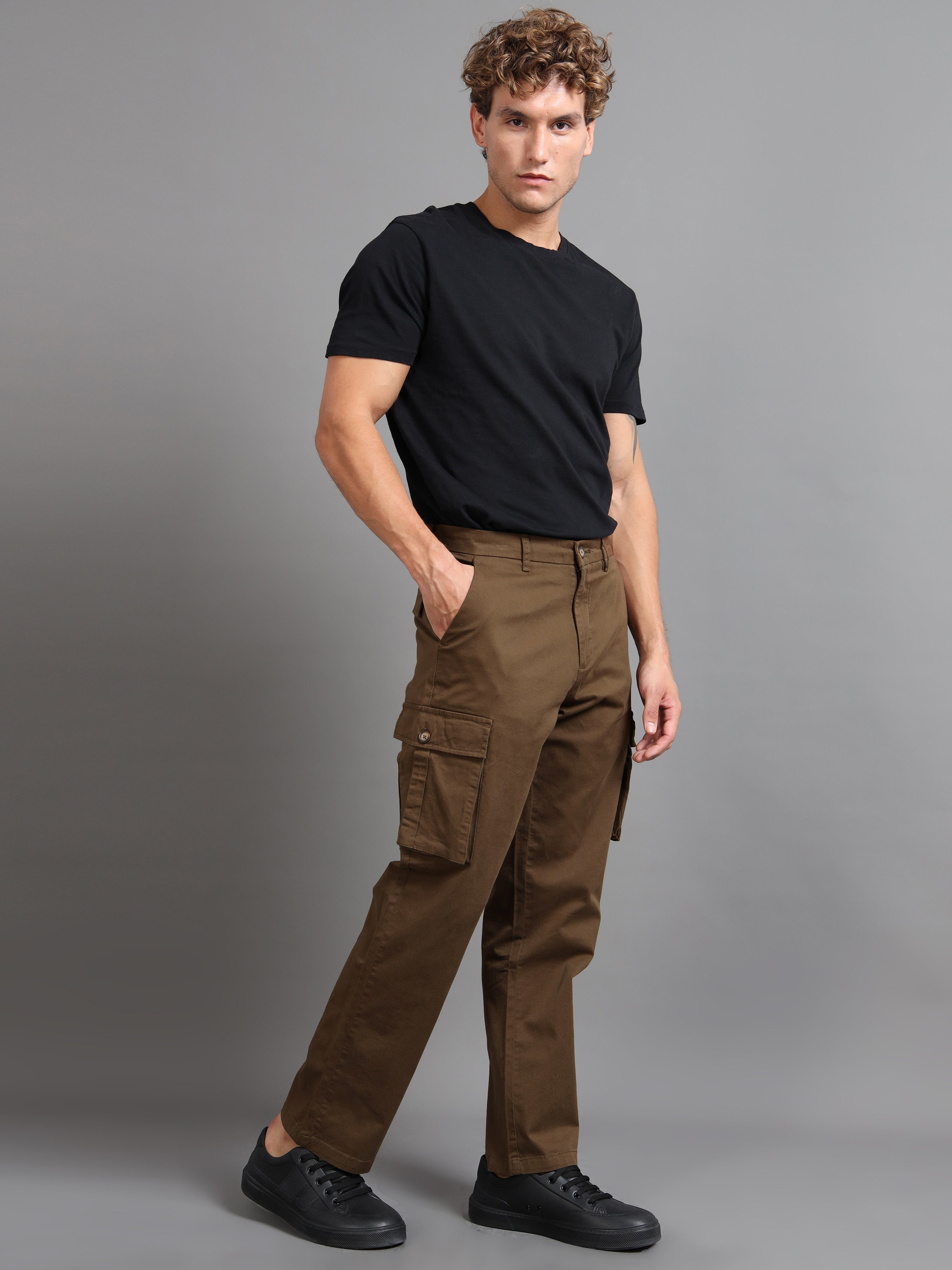 Finest Twill Baggy Fit Cargo In Brown
