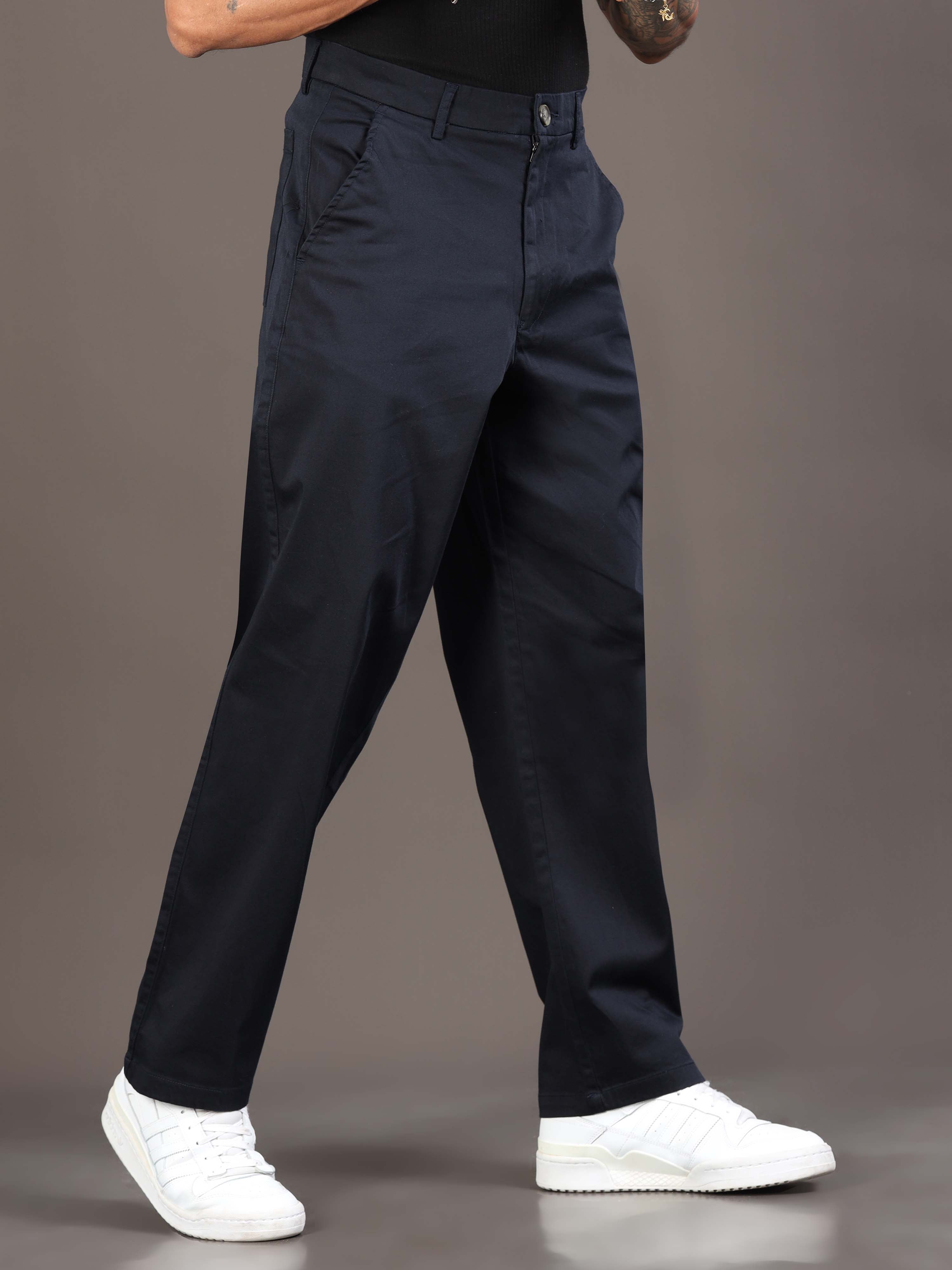 Relaxed Trouser in Navy for Men