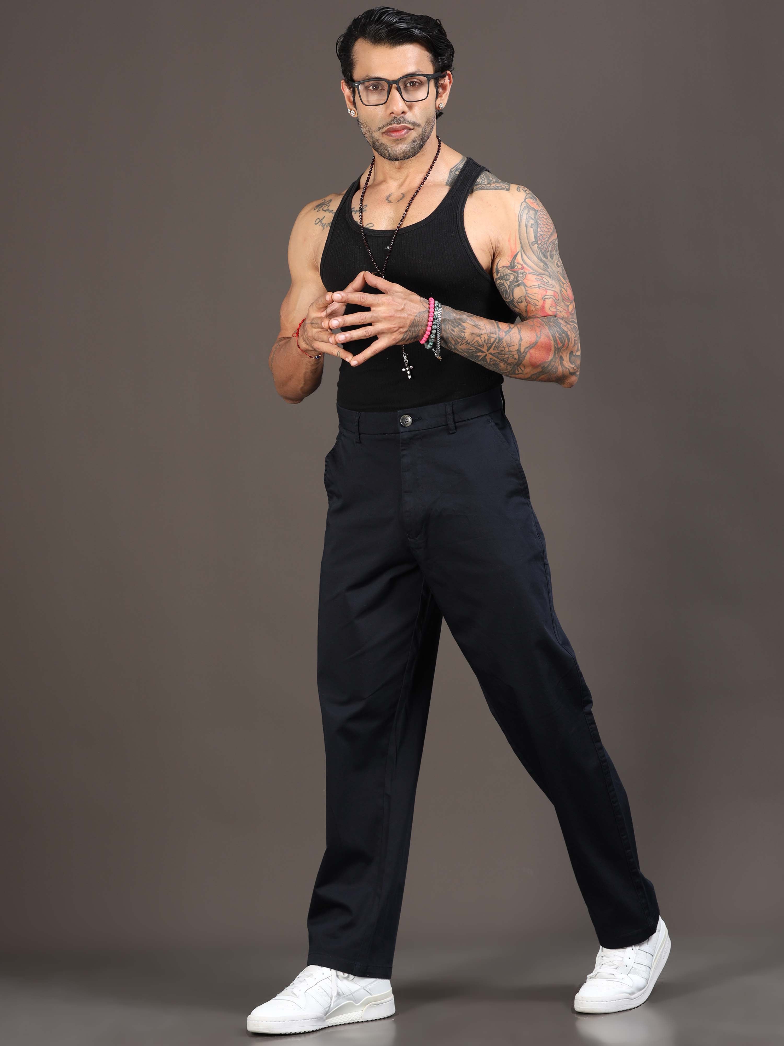 Relaxed Trouser in Navy for Men