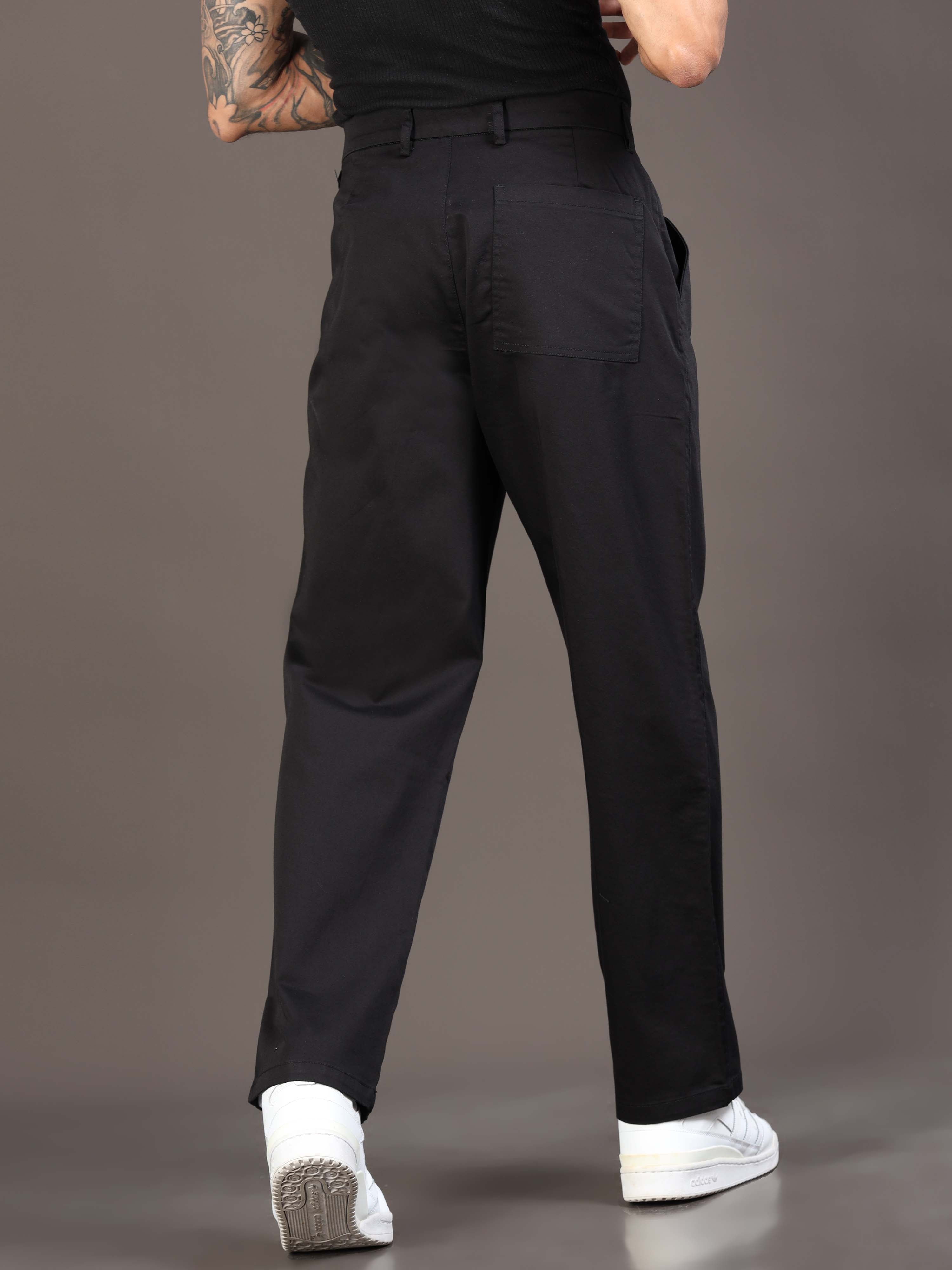 Relaxed Trouser In Black for Men