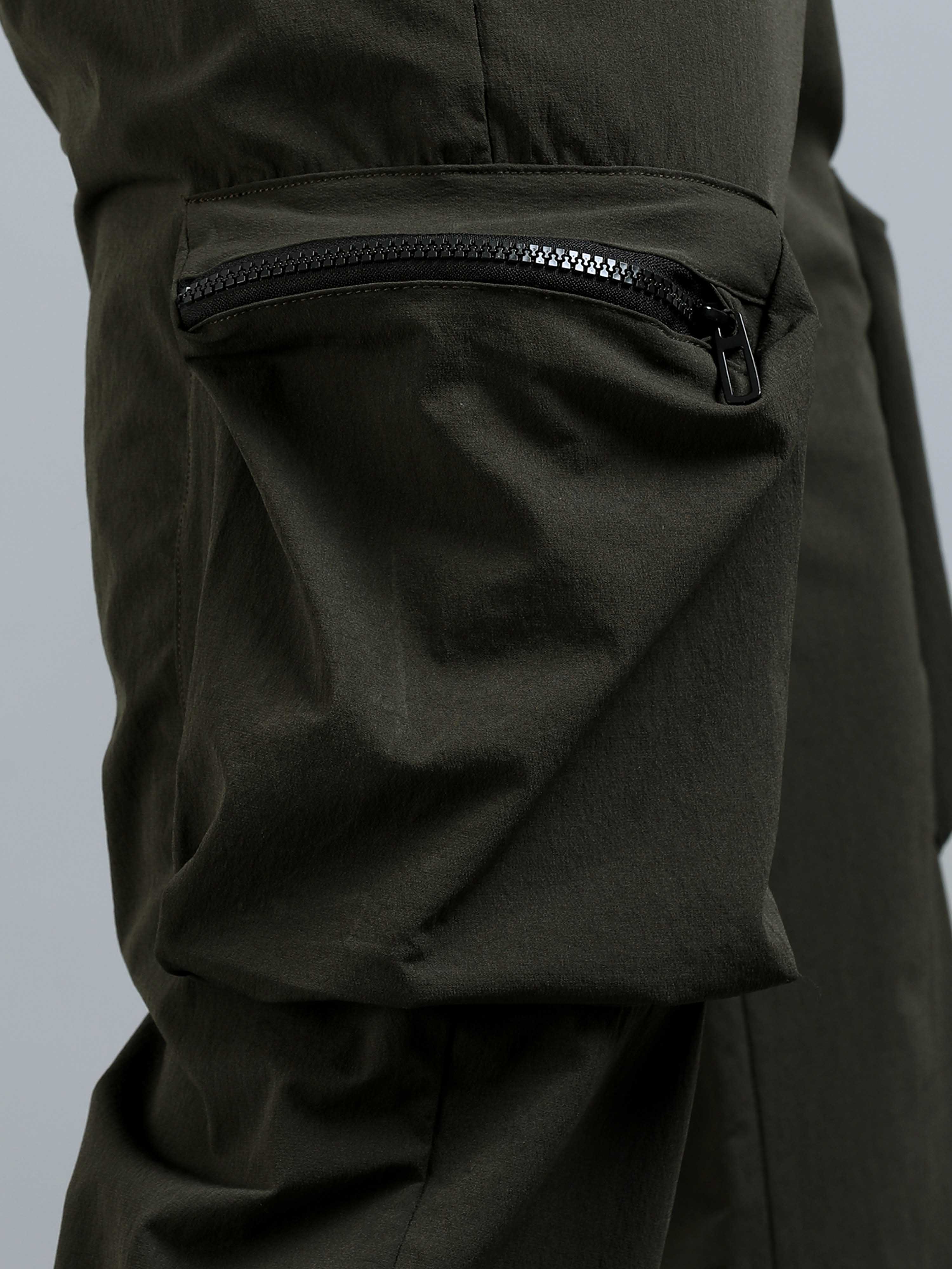 UrbanVoyage Relaxed Cargo In Olive
