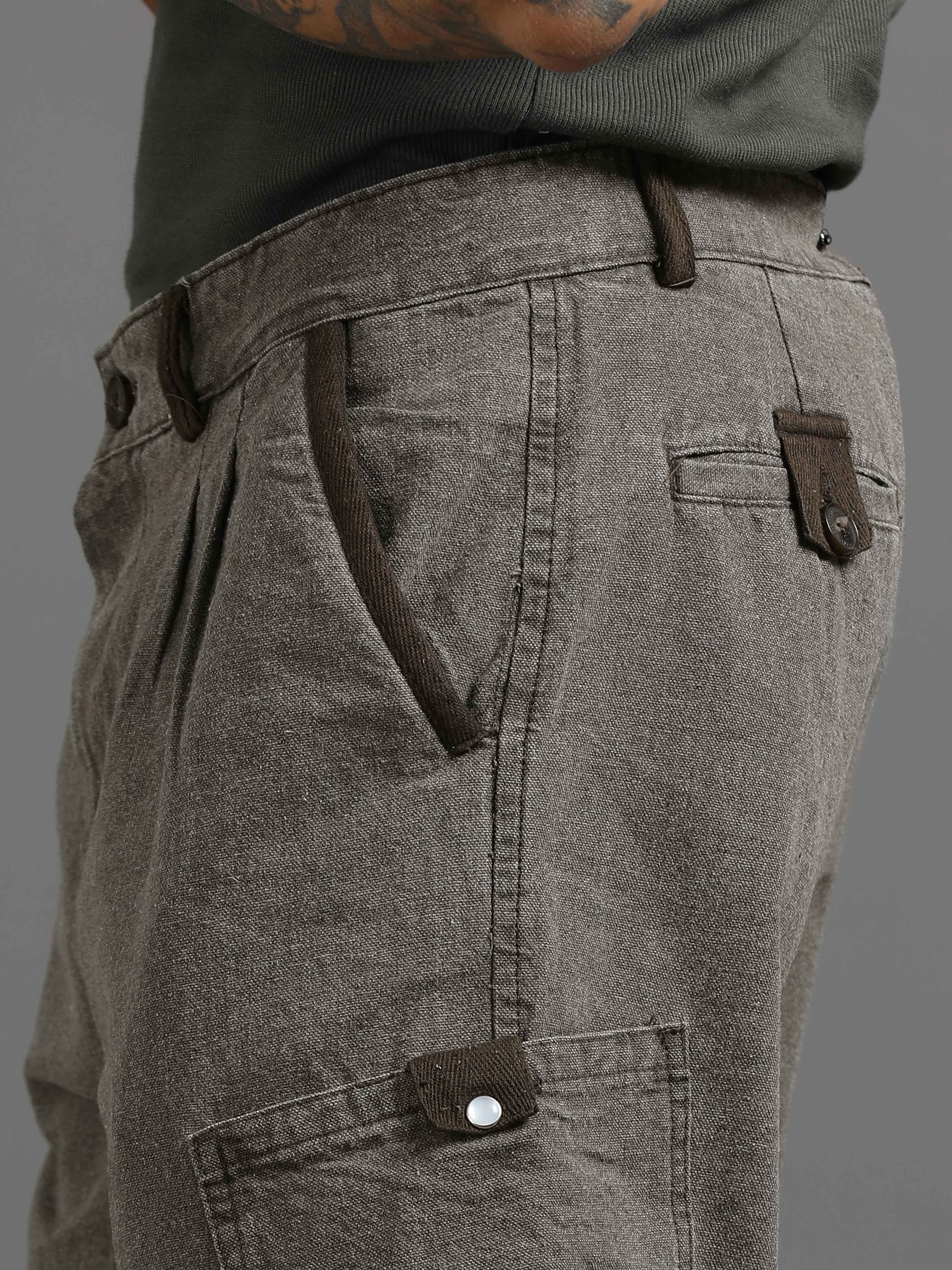 Ecru Pleated Cargo Pant In Grey