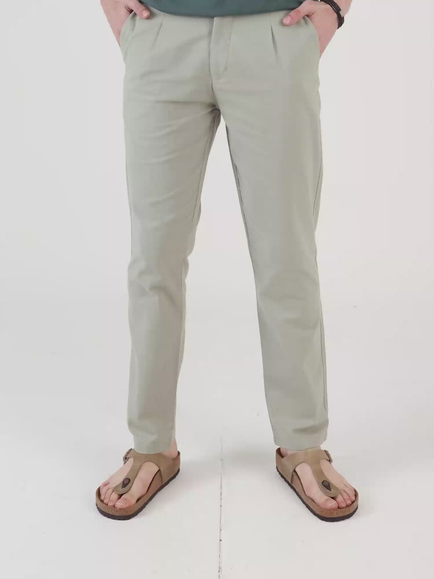 Raw Slub Pistachio Pleated Pant for Men