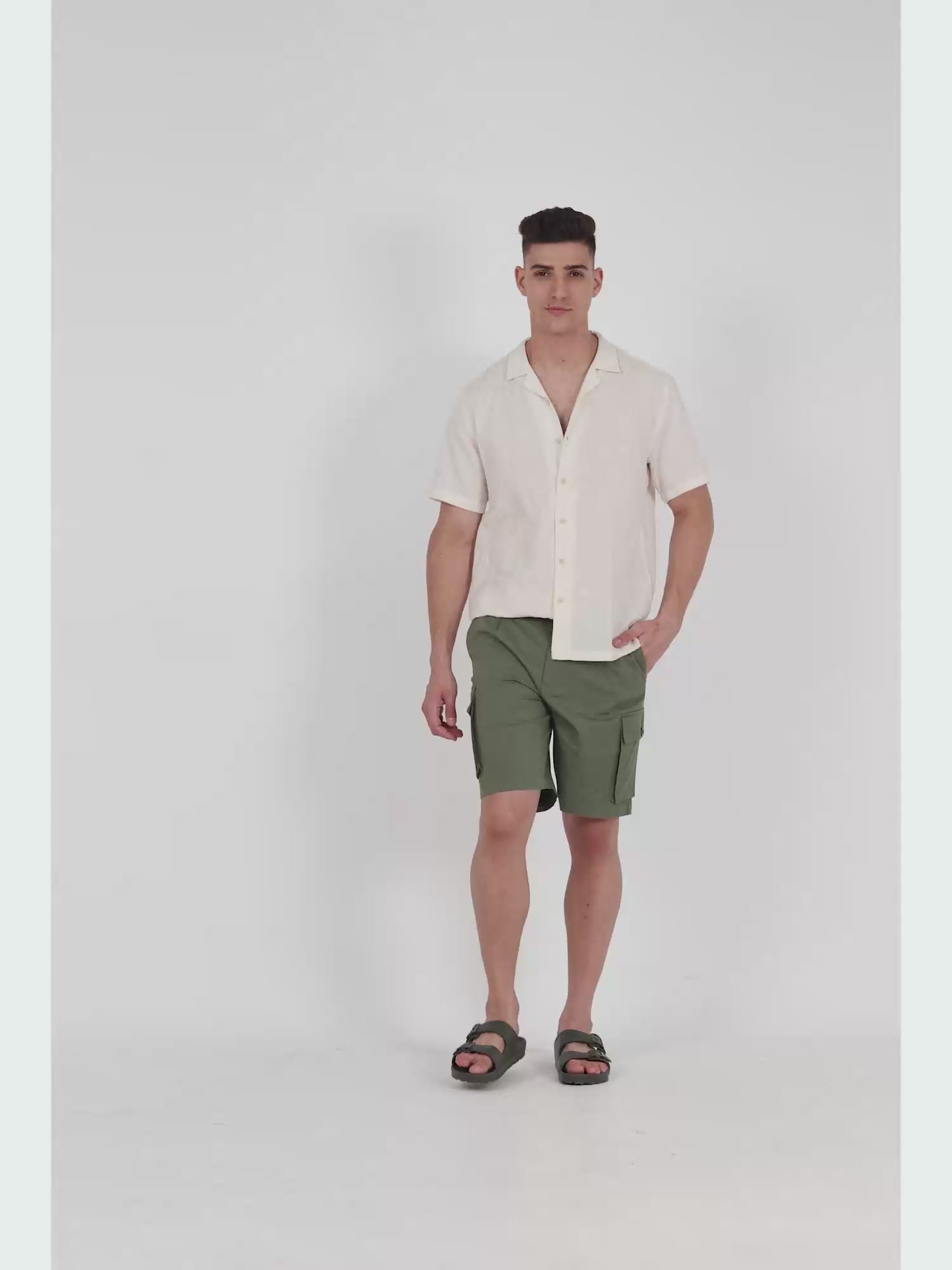 Soft Cotton Pleated Olive Cargo Shorts for men