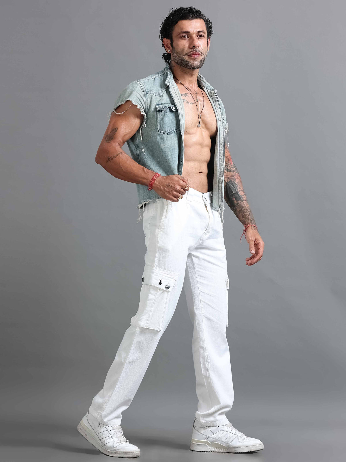 What to wear with cargo pants, Italian Colony