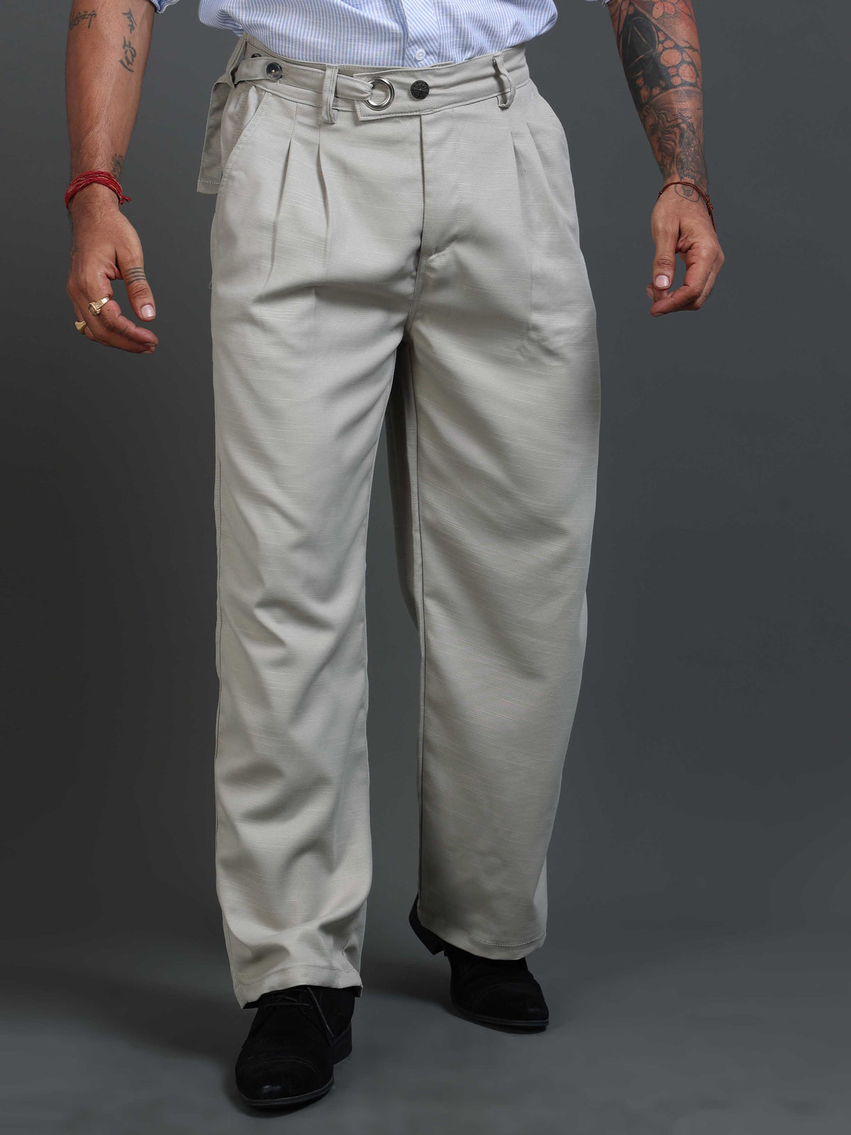 Are relaxed fit trousers in style in 2026, Italian Colony