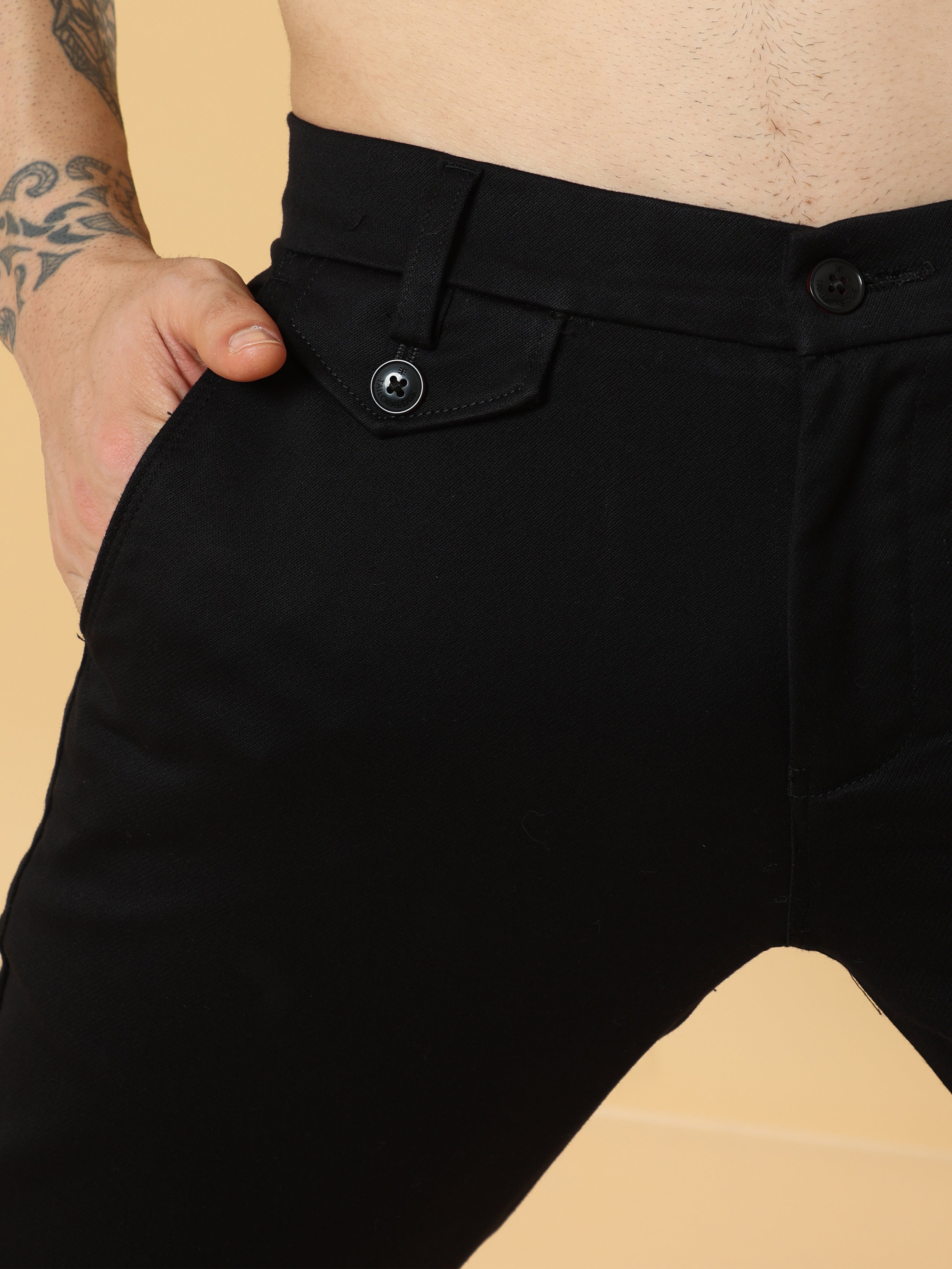 The Evolution of Cargo Trousers: From Military Wear to Modern Fashion