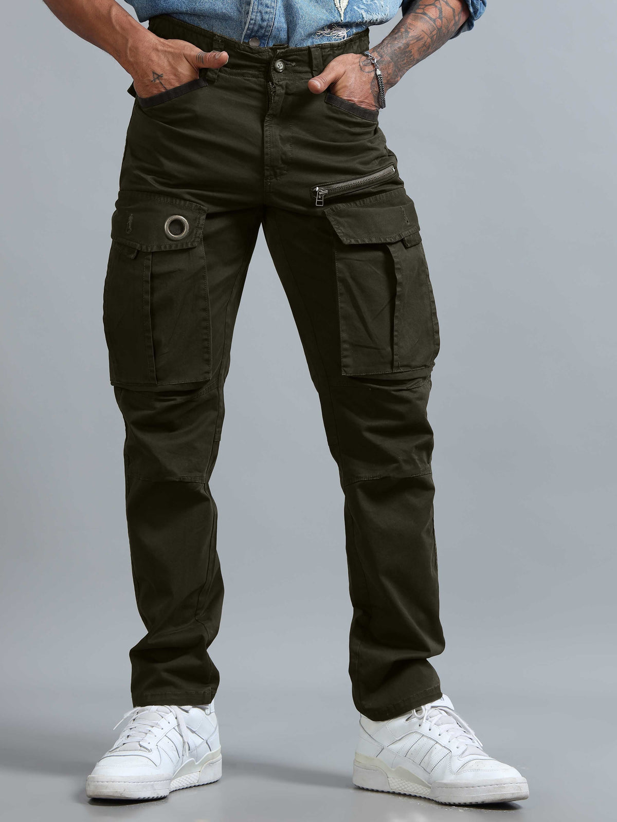 How to style baggy cargo pants, Italian Colony