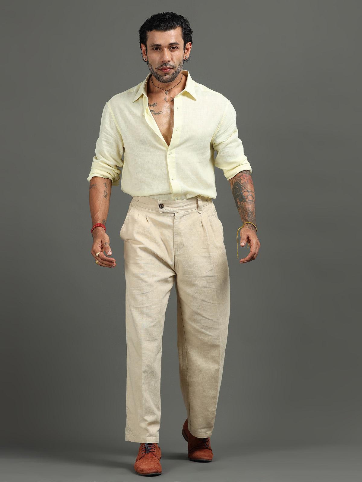 Relaxed trousers vs cargo pants comparison, Italian Colony