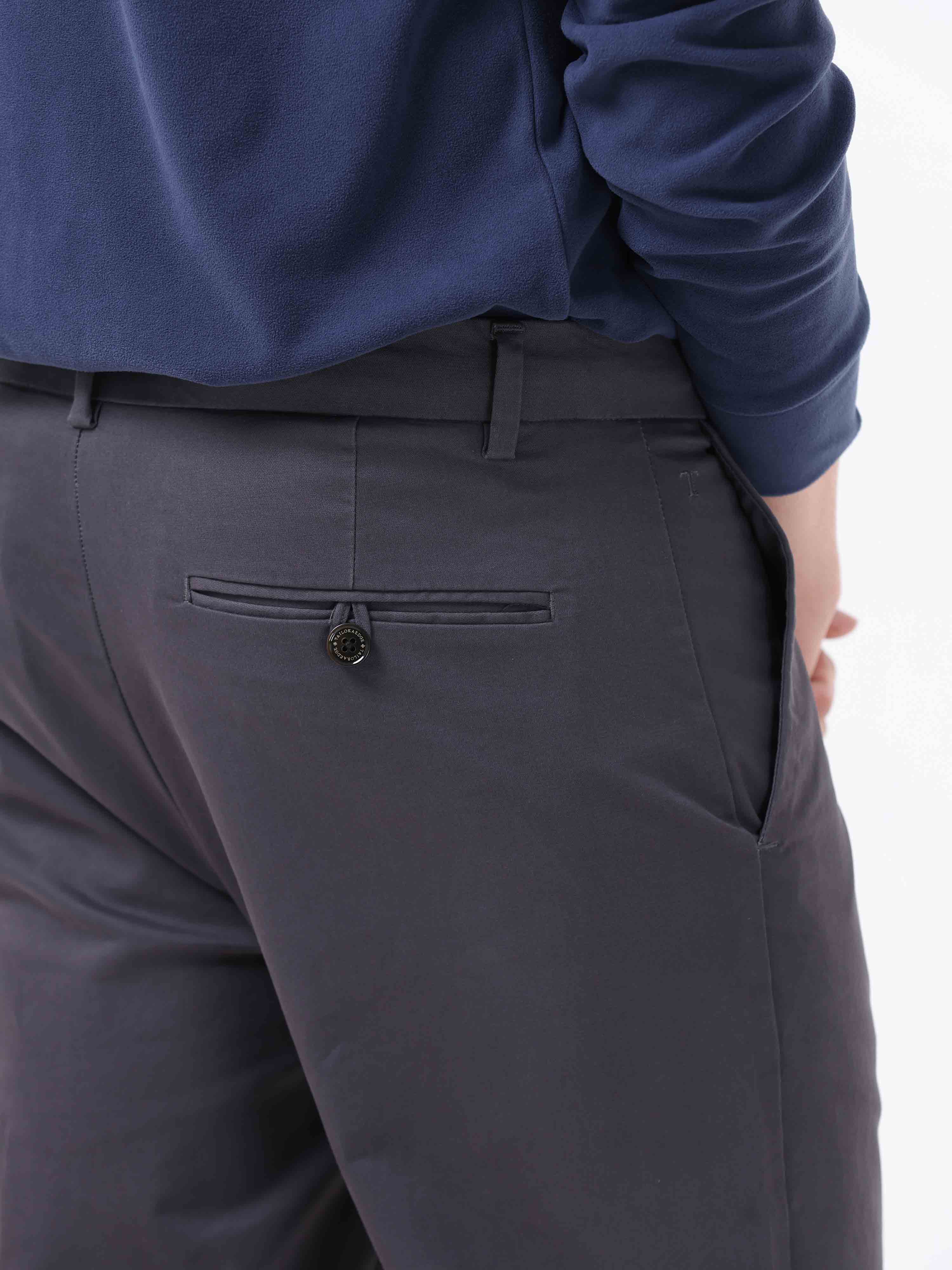 Broken Signature Dark Grey Chino