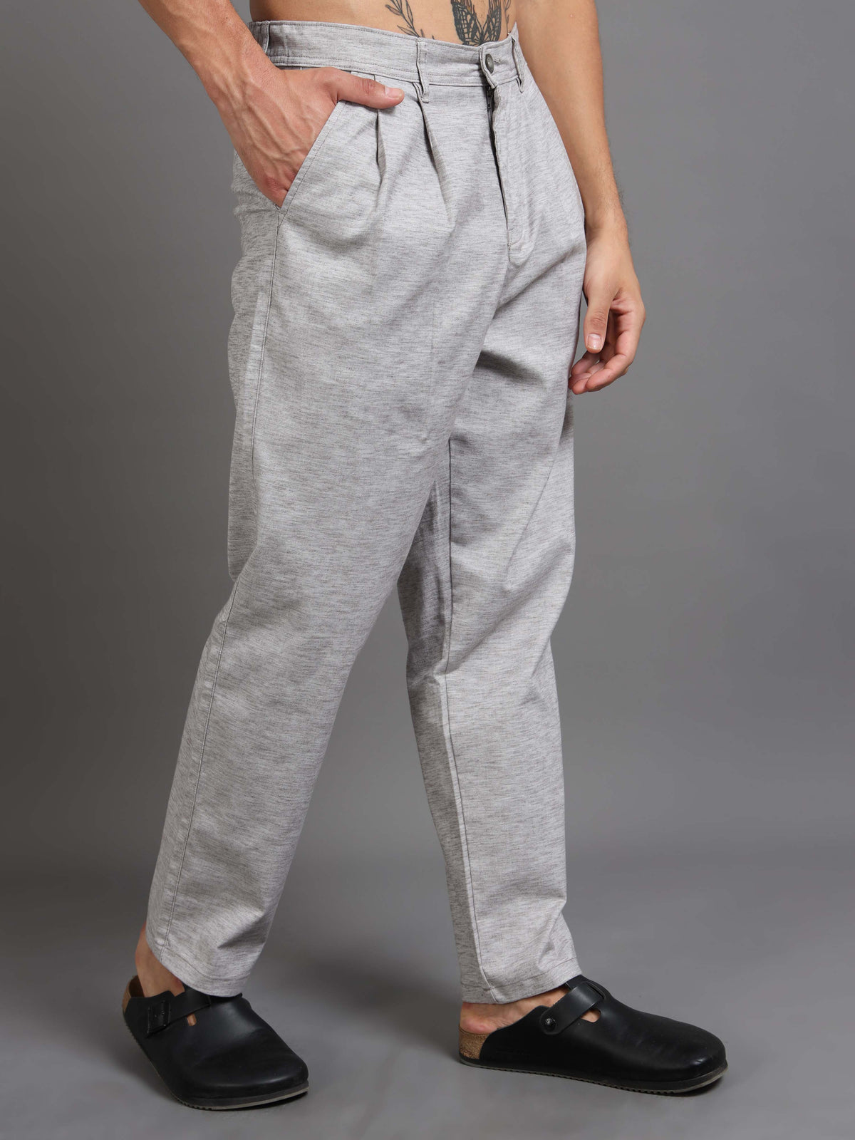 Versatile Pleated Trouser In Grey For Men