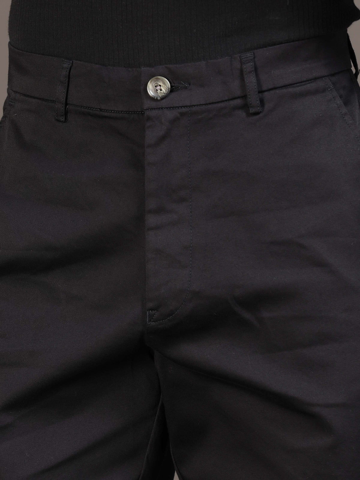 Relaxed Trouser In Black for Men