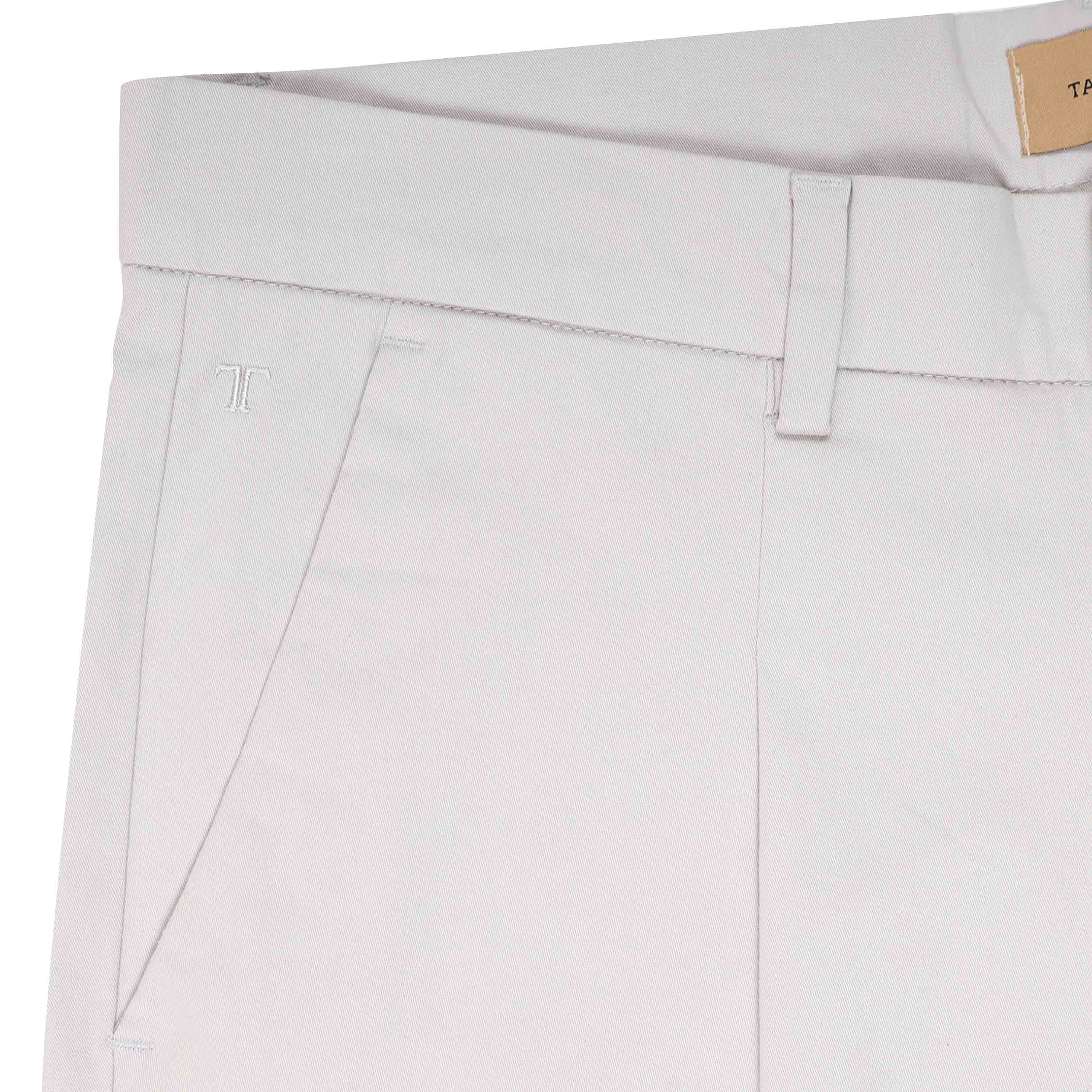 Essential Pleated Powder White Fine Twill Pant