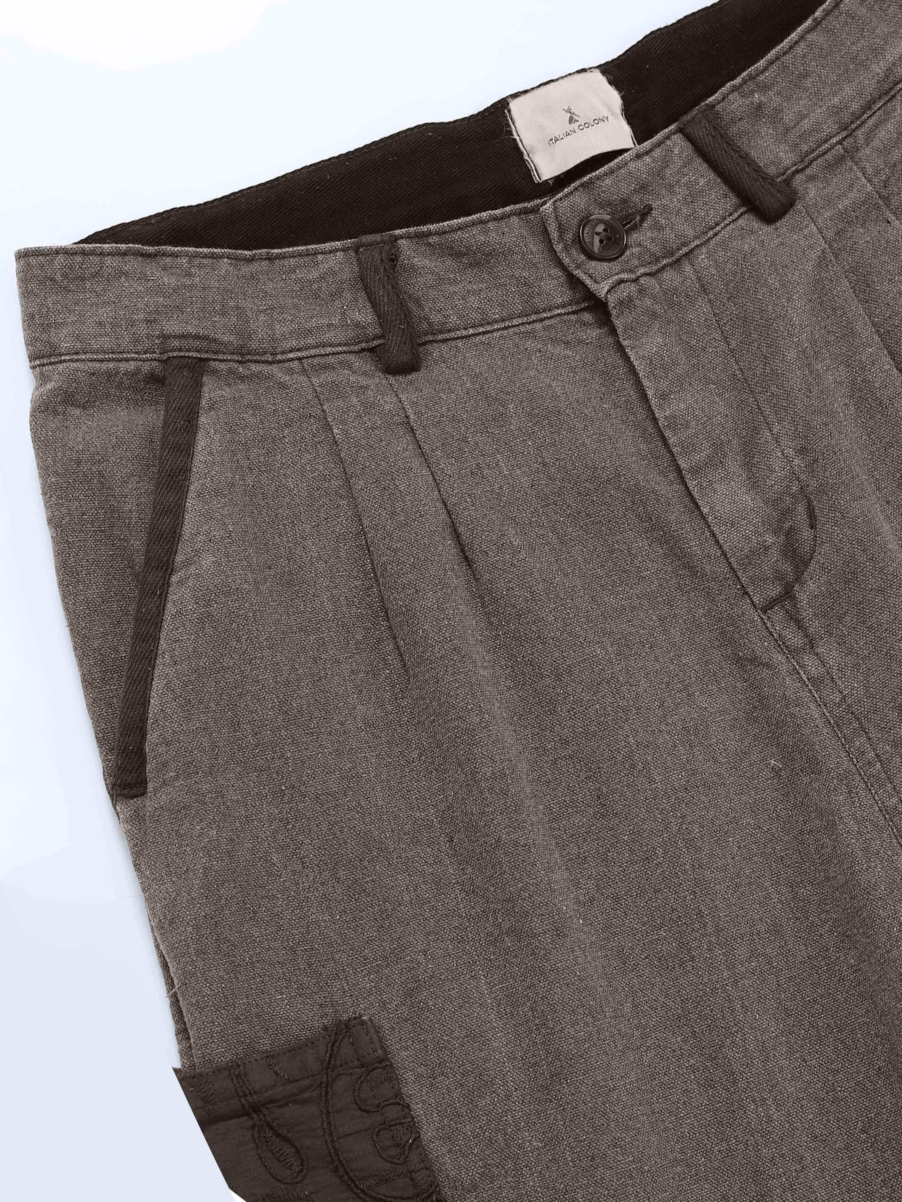 Ecru Pleated Cargo Pant In Grey