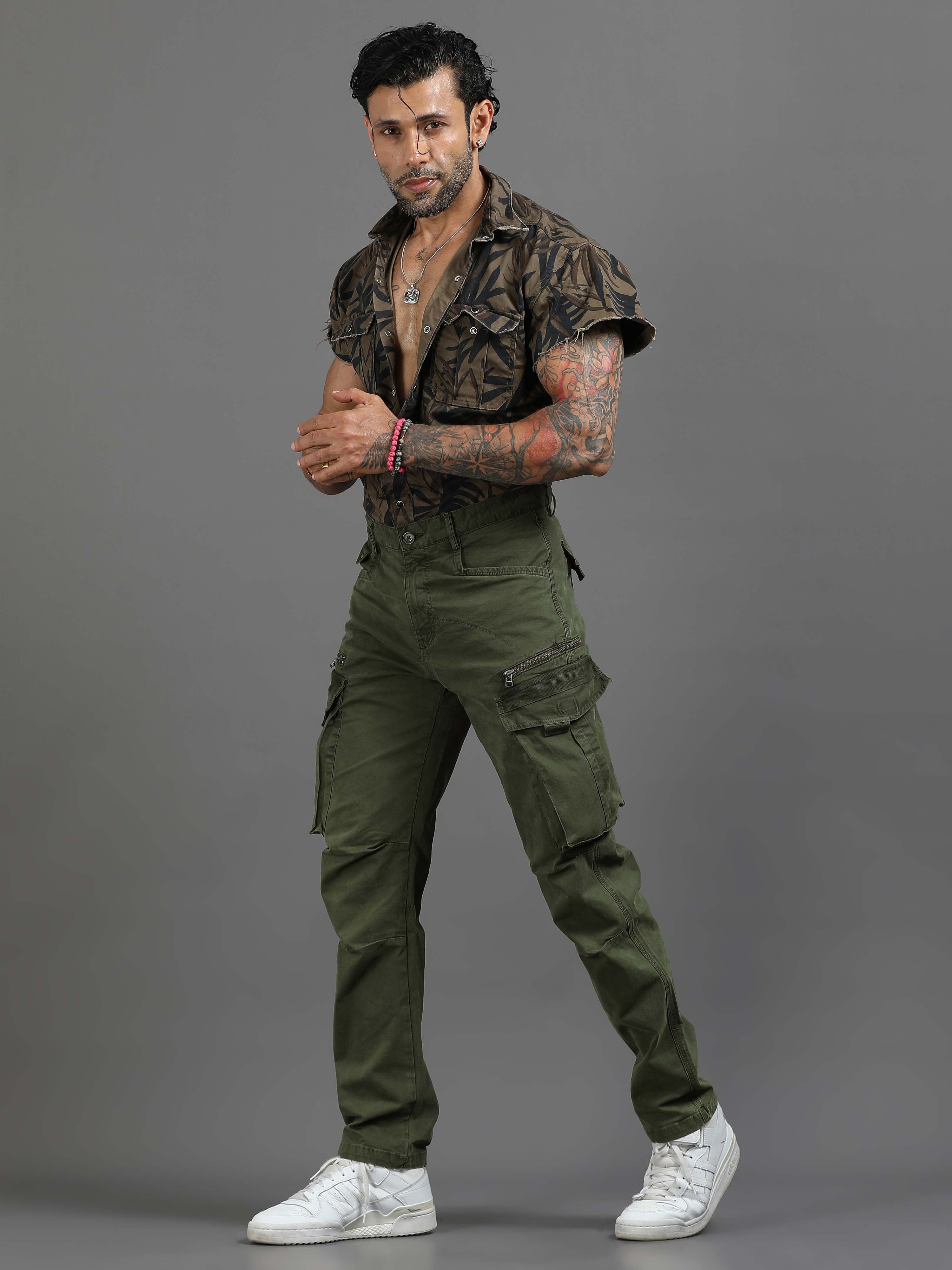 Rugged Zip Cargo Pants In Olive